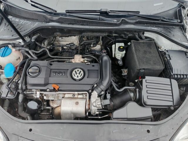 Серый Фольксваген Гольф, объемом двигателя 1.4 л и пробегом 245 тыс. км за 6200 $, фото 23 на Automoto.ua