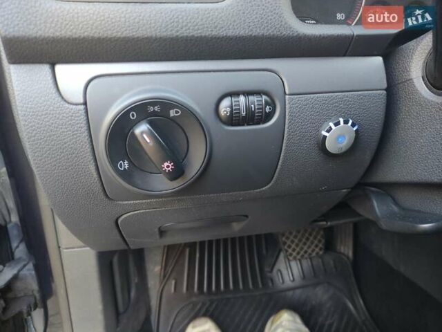 Серый Фольксваген Гольф, объемом двигателя 1.4 л и пробегом 325 тыс. км за 6300 $, фото 13 на Automoto.ua