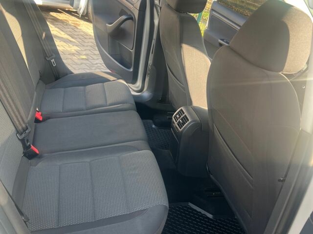 Серый Фольксваген Гольф, объемом двигателя 1.4 л и пробегом 267 тыс. км за 7300 $, фото 7 на Automoto.ua