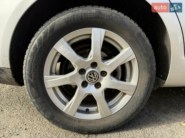 Серый Фольксваген Гольф, объемом двигателя 1.9 л и пробегом 343 тыс. км за 6600 $, фото 12 на Automoto.ua