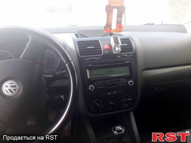 Серый Фольксваген Гольф, объемом двигателя 1.9 л и пробегом 295 тыс. км за 5200 $, фото 4 на Automoto.ua