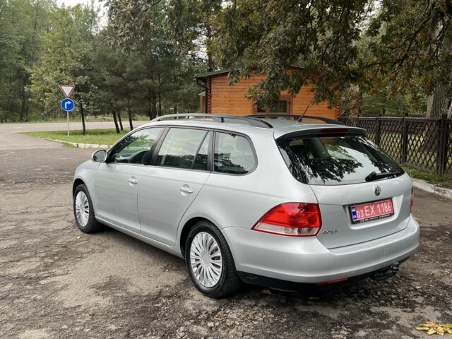 Серый Фольксваген Гольф, объемом двигателя 1.6 л и пробегом 248 тыс. км за 6100 $, фото 4 на Automoto.ua