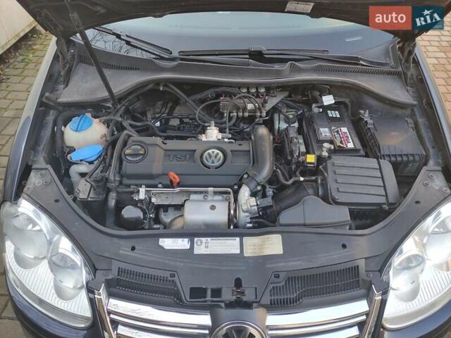 Серый Фольксваген Гольф, объемом двигателя 1.4 л и пробегом 325 тыс. км за 6300 $, фото 14 на Automoto.ua