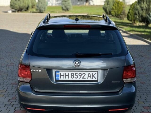 Серый Фольксваген Гольф, объемом двигателя 1.6 л и пробегом 270 тыс. км за 6900 $, фото 2 на Automoto.ua