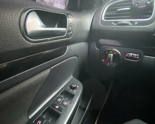 Сірий Фольксваген Гольф, об'ємом двигуна 1.6 л та пробігом 283 тис. км за 7500 $, фото 12 на Automoto.ua