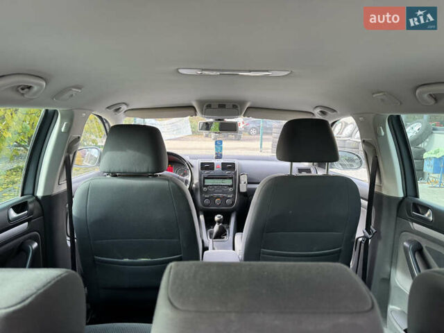 Сірий Фольксваген Гольф, об'ємом двигуна 1.9 л та пробігом 278 тис. км за 6900 $, фото 23 на Automoto.ua