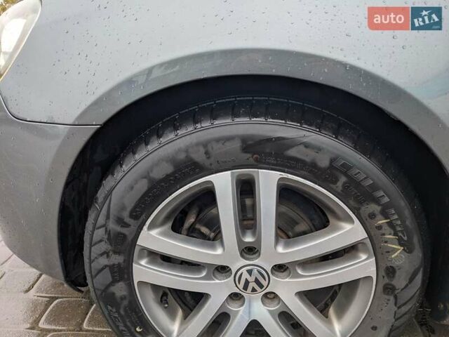 Серый Фольксваген Гольф, объемом двигателя 1.6 л и пробегом 351 тыс. км за 6500 $, фото 17 на Automoto.ua