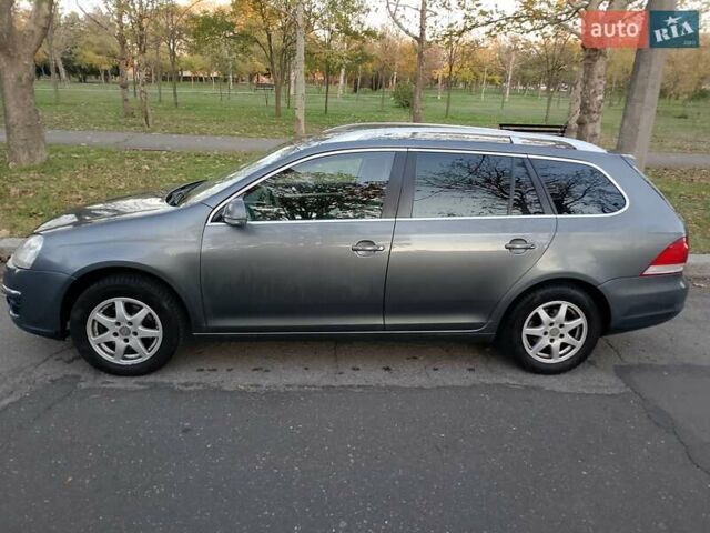 Серый Фольксваген Гольф, объемом двигателя 1.4 л и пробегом 237 тыс. км за 7500 $, фото 2 на Automoto.ua