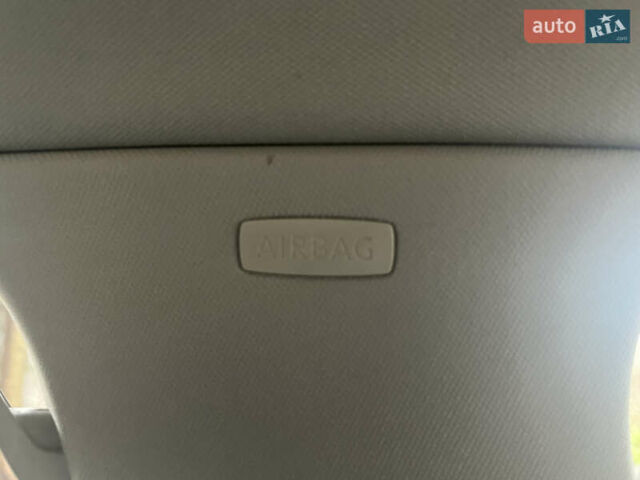 Серый Фольксваген Гольф, объемом двигателя 1.39 л и пробегом 250 тыс. км за 5912 $, фото 38 на Automoto.ua