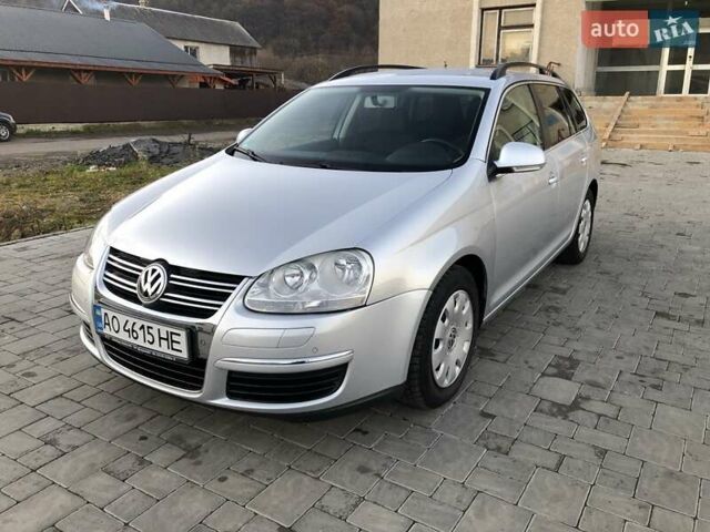 Фольксваген Гольф 2009 в Ужгороде на Automoto.ua Серый Фольксваген Гольф, объемом двигателя 1.39 л и пробегом 183 тыс. км за 6200 $, фото 2 на Automoto.ua