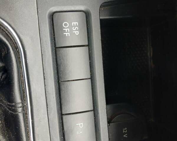 Серый Фольксваген Гольф, объемом двигателя 1.6 л и пробегом 260 тыс. км за 7400 $, фото 27 на Automoto.ua