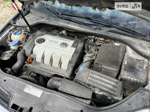 Сірий Фольксваген Гольф, об'ємом двигуна 1.9 л та пробігом 291 тис. км за 6200 $, фото 14 на Automoto.ua