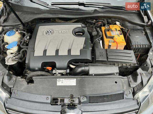 Фольксваген Гольф 2009 в Виннице на Automoto.ua Серый Фольксваген Гольф, объемом двигателя 1.6 л и пробегом 283 тыс. км за 7200 $, фото 11 на Automoto.ua