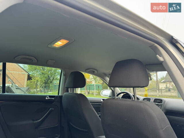 Серый Фольксваген Гольф, объемом двигателя 1.39 л и пробегом 257 тыс. км за 5750 $, фото 25 на Automoto.ua