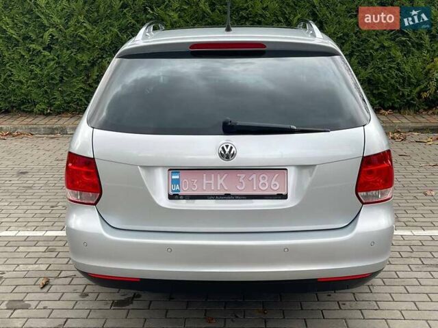 Серый Фольксваген Гольф, объемом двигателя 1.4 л и пробегом 214 тыс. км за 6200 $, фото 5 на Automoto.ua