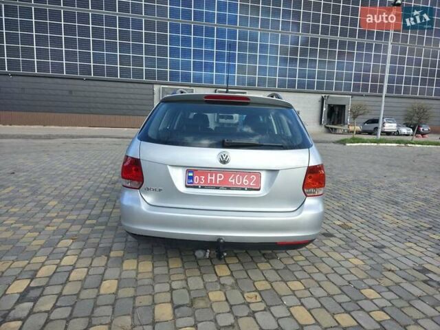 Серый Фольксваген Гольф, объемом двигателя 1.6 л и пробегом 227 тыс. км за 6250 $, фото 4 на Automoto.ua