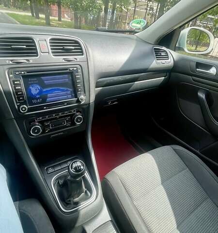 Серый Фольксваген Гольф, объемом двигателя 1.39 л и пробегом 209 тыс. км за 7300 $, фото 6 на Automoto.ua