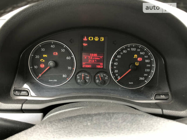 Сірий Фольксваген Гольф, об'ємом двигуна 1.4 л та пробігом 220 тис. км за 5150 $, фото 8 на Automoto.ua