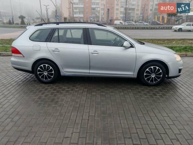 Серый Фольксваген Гольф, объемом двигателя 1.4 л и пробегом 245 тыс. км за 6200 $, фото 12 на Automoto.ua