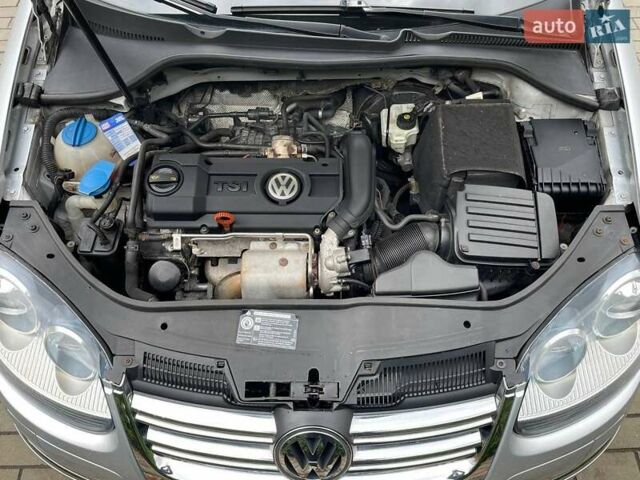Серый Фольксваген Гольф, объемом двигателя 1.4 л и пробегом 214 тыс. км за 6200 $, фото 34 на Automoto.ua
