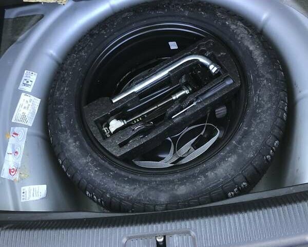 Серый Фольксваген Гольф, объемом двигателя 1.4 л и пробегом 131 тыс. км за 8800 $, фото 21 на Automoto.ua