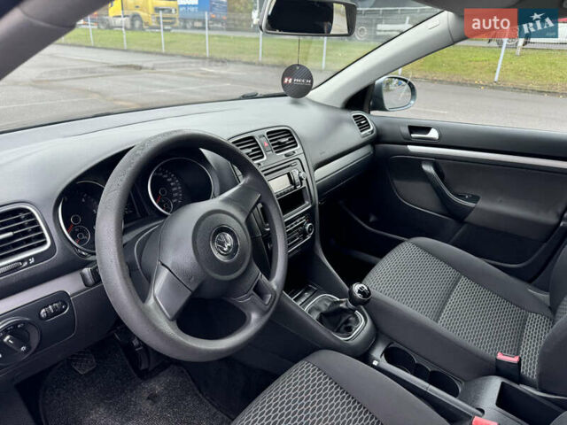 Фольксваген Гольф 2009 у Ковель на Automoto.ua Сірий Фольксваген Гольф, об'ємом двигуна 1.6 л та пробігом 205 тис. км за 7350 $, фото 19 на Automoto.ua