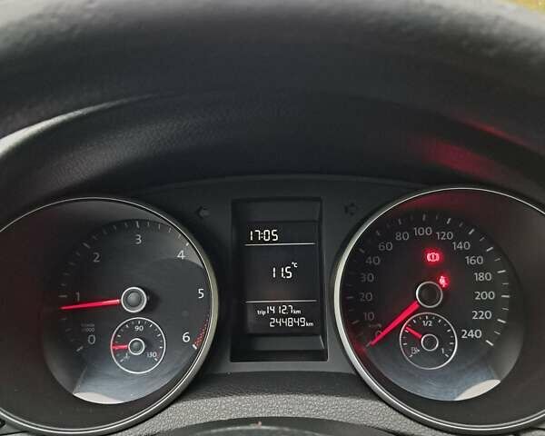 Фольксваген Гольф 2009 в Нетешине на Automoto.ua Серый Фольксваген Гольф, объемом двигателя 1.6 л и пробегом 245 тыс. км за 6900 $, фото 13 на Automoto.ua