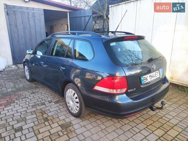 Серый Фольксваген Гольф, объемом двигателя 1.4 л и пробегом 325 тыс. км за 6300 $, фото 2 на Automoto.ua