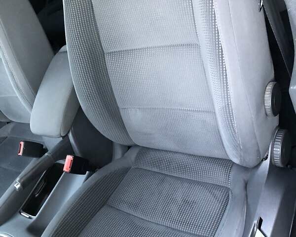 Фольксваген Гольф 2009 в Ужгороде на Automoto.ua Серый Фольксваген Гольф, объемом двигателя 1.39 л и пробегом 183 тыс. км за 6200 $, фото 24 на Automoto.ua