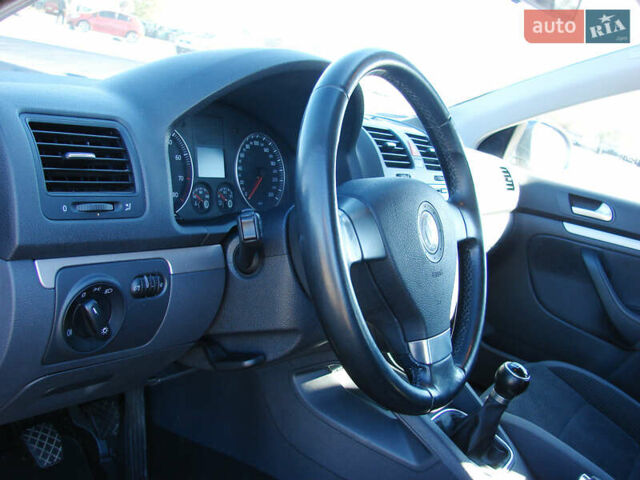 Сірий Фольксваген Гольф, об'ємом двигуна 1.4 л та пробігом 192 тис. км за 6200 $, фото 14 на Automoto.ua