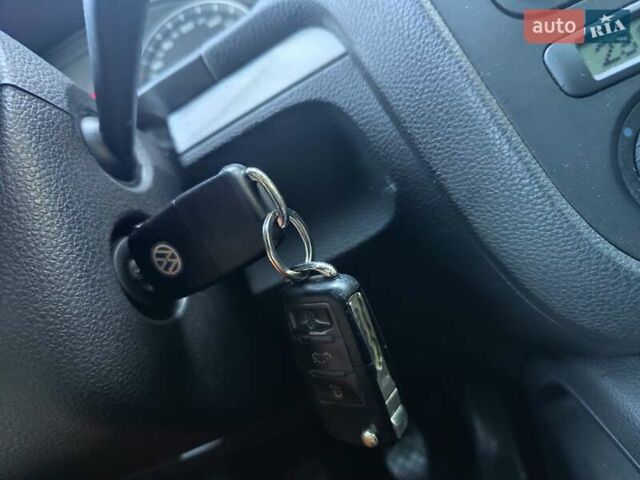 Серый Фольксваген Гольф, объемом двигателя 1.4 л и пробегом 203 тыс. км за 5850 $, фото 67 на Automoto.ua