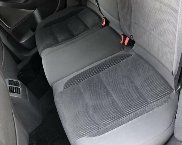 Фольксваген Гольф 2009 в Ужгороде на Automoto.ua Серый Фольксваген Гольф, объемом двигателя 1.39 л и пробегом 183 тыс. км за 6200 $, фото 28 на Automoto.ua