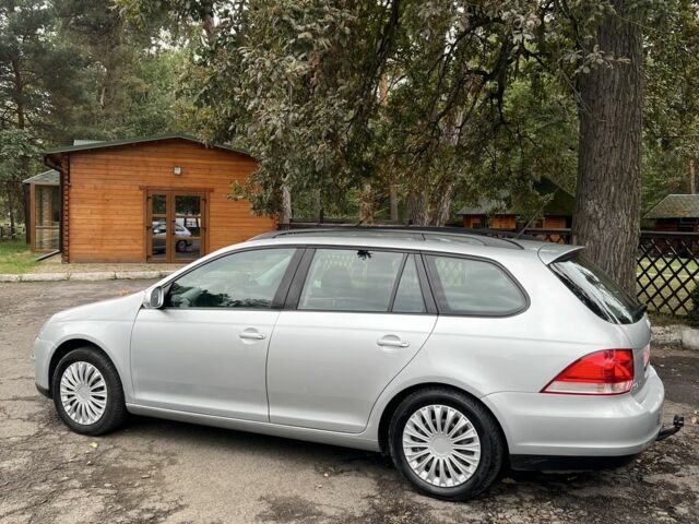 Серый Фольксваген Гольф, объемом двигателя 1.6 л и пробегом 248 тыс. км за 6100 $, фото 5 на Automoto.ua