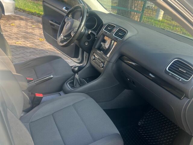 Серый Фольксваген Гольф, объемом двигателя 1.4 л и пробегом 267 тыс. км за 7300 $, фото 8 на Automoto.ua