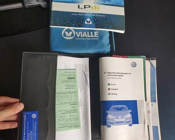 Серый Фольксваген Гольф, объемом двигателя 1.4 л и пробегом 325 тыс. км за 6300 $, фото 15 на Automoto.ua