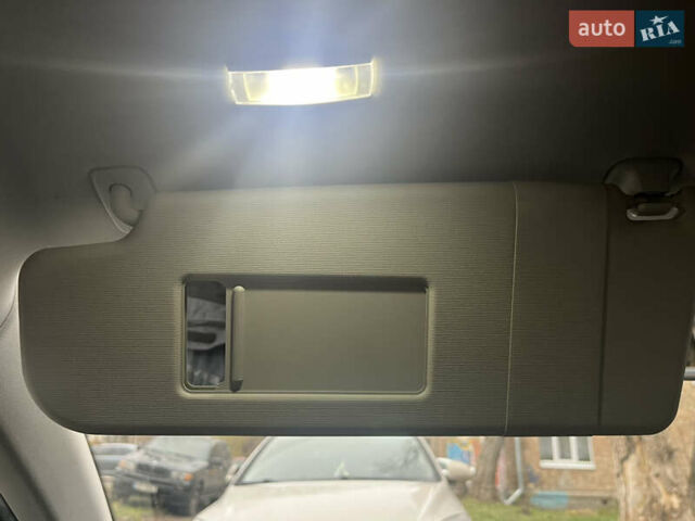 Серый Фольксваген Гольф, объемом двигателя 1.39 л и пробегом 250 тыс. км за 5912 $, фото 12 на Automoto.ua