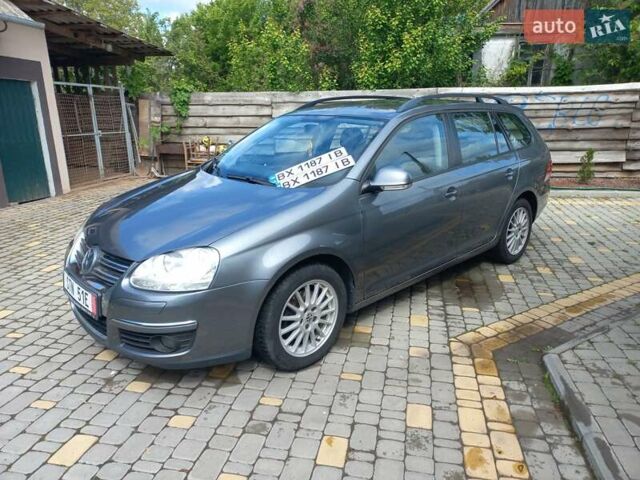 Серый Фольксваген Гольф, объемом двигателя 1.4 л и пробегом 225 тыс. км за 5550 $, фото 5 на Automoto.ua