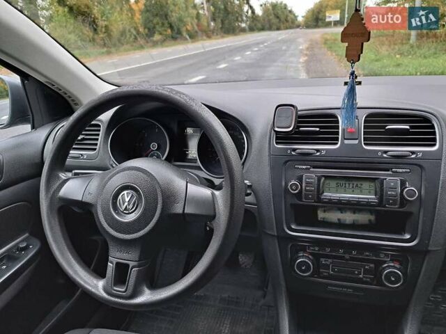 Фольксваген Гольф 2009 в Нетешине на Automoto.ua Серый Фольксваген Гольф, объемом двигателя 1.6 л и пробегом 245 тыс. км за 6900 $, фото 19 на Automoto.ua