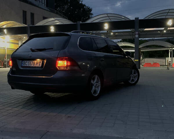 Серый Фольксваген Гольф, объемом двигателя 1.6 л и пробегом 320 тыс. км за 7350 $, фото 12 на Automoto.ua