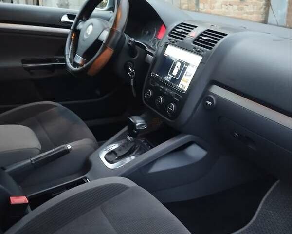 Серый Фольксваген Гольф, объемом двигателя 1.9 л и пробегом 343 тыс. км за 5950 $, фото 18 на Automoto.ua