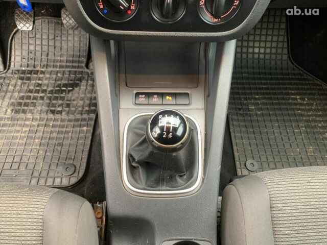 Серый Фольксваген Гольф, объемом двигателя 1.9 л и пробегом 280 тыс. км за 6690 $, фото 33 на Automoto.ua