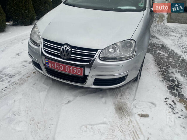 Серый Фольксваген Гольф, объемом двигателя 1.6 л и пробегом 213 тыс. км за 6100 $, фото 6 на Automoto.ua