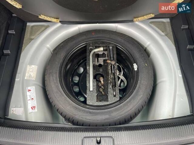 Серый Фольксваген Гольф, объемом двигателя 1.4 л и пробегом 214 тыс. км за 6200 $, фото 33 на Automoto.ua