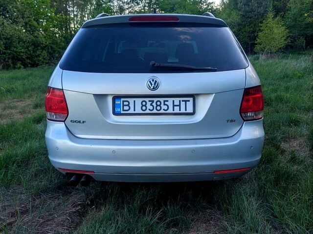 Серый Фольксваген Гольф, объемом двигателя 1.4 л и пробегом 227 тыс. км за 5899 $, фото 1 на Automoto.ua