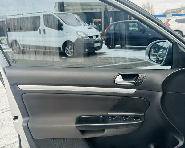 Серый Фольксваген Гольф, объемом двигателя 1.39 л и пробегом 206 тыс. км за 7500 $, фото 11 на Automoto.ua