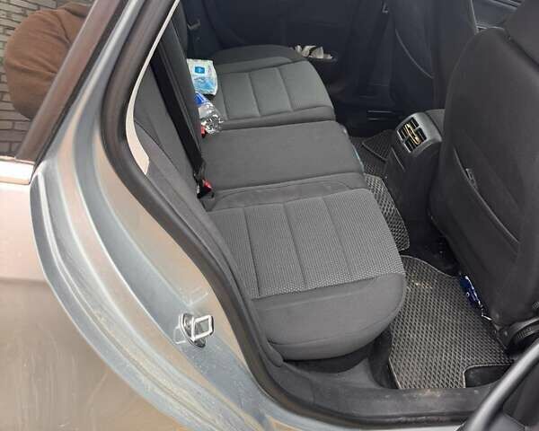 Сірий Фольксваген Гольф, об'ємом двигуна 1.6 л та пробігом 267 тис. км за 8500 $, фото 4 на Automoto.ua