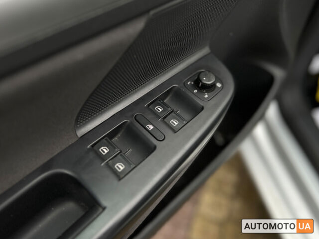 Сірий Фольксваген Гольф, об'ємом двигуна 1.4 л та пробігом 163 тис. км за 7500 $, фото 15 на Automoto.ua