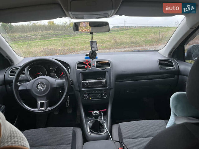 Фольксваген Гольф 2009 в Виннице на Automoto.ua Серый Фольксваген Гольф, объемом двигателя 1.6 л и пробегом 283 тыс. км за 7200 $, фото 13 на Automoto.ua