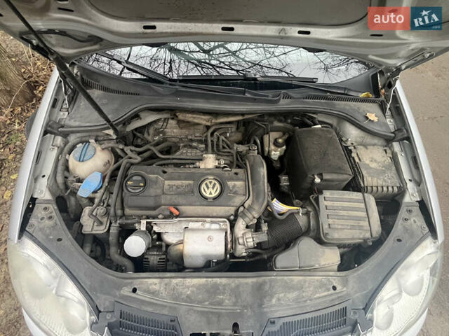 Серый Фольксваген Гольф, объемом двигателя 1.39 л и пробегом 250 тыс. км за 5912 $, фото 45 на Automoto.ua