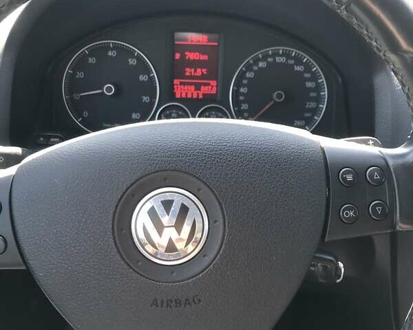 Серый Фольксваген Гольф, объемом двигателя 1.4 л и пробегом 131 тыс. км за 8800 $, фото 16 на Automoto.ua